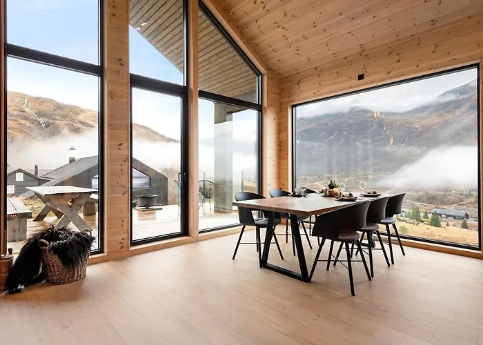 Skarhaug Panorama Villa Stranda (More og Romsdal)